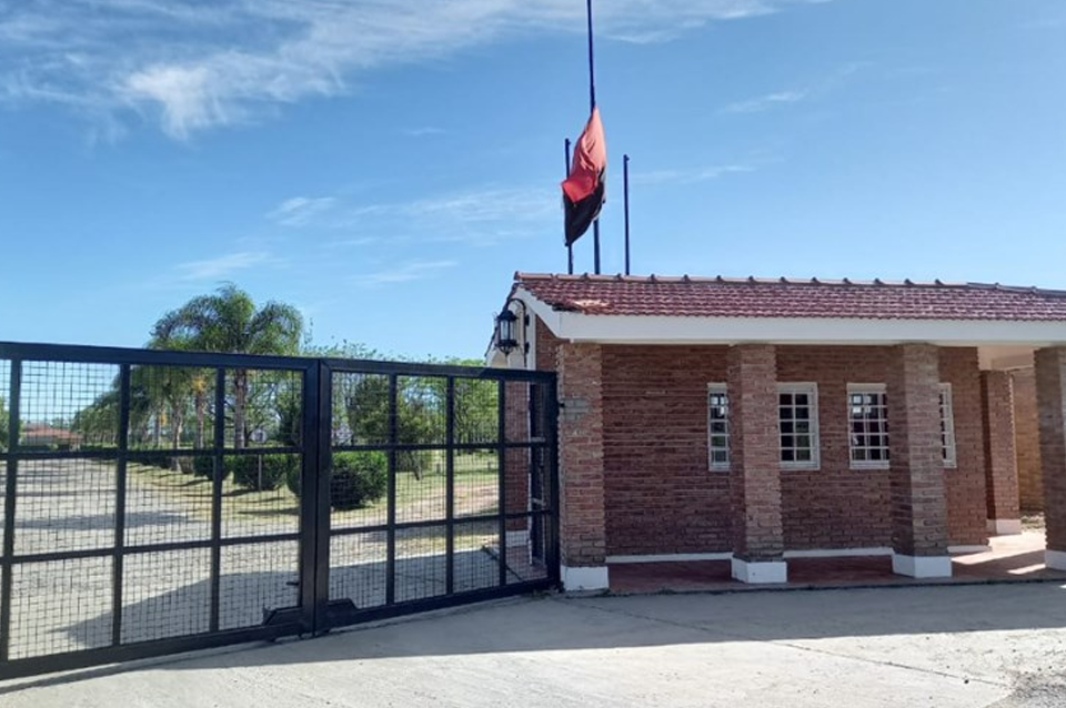 Derf Reyeb Barras de Colón llegaron al predio para apretar al plantel - GRUPO DERF