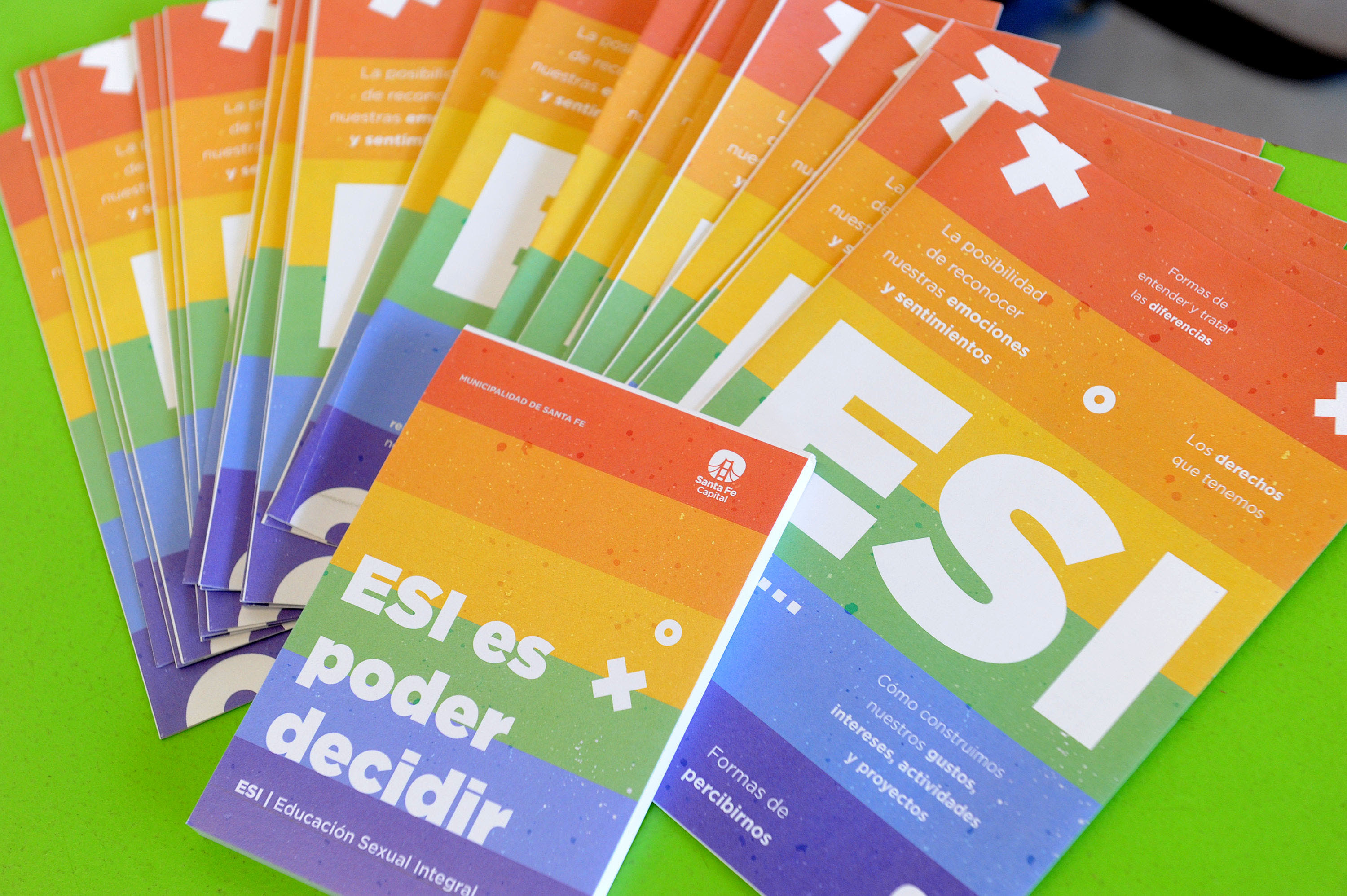 La Municipalidad invita a un encuentro sobre ESI - GRUPO DERF