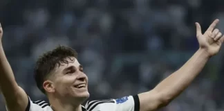 Julián Álvarez festejó su cumpleaños con una torta mundialista