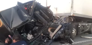 Fuerte choque entre dos camiones en la autopista Santa Fe-Rosario