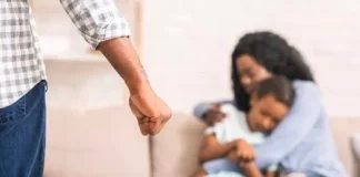 El 57% de los adultos que ejercen maltrato infantil lo sufrió