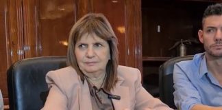 Bullrich pide liberar el cepo pero no sabe responder a cuánto se iría el dólar