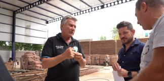 Castelló entregó aportes a Villa Dora y Sarmiento de Santo Tomé