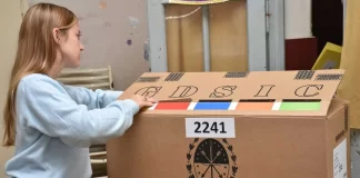 Elecciones en Santa Fe: se anotaron ocho alianzas y cuatro partidos vecinales