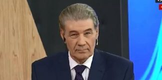 Víctor Hugo: “Qué lindo sería que le pateen la puerta en Washington a esos bandidos del FMI”