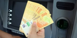 El Gobierno define cuándo paga la cláusula de ajuste salarial y el aguinaldo