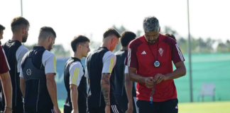 Cómo en Unión: Murcia despidió a Gustavo Munúa
