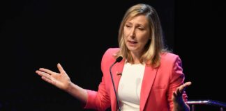 Myriam Bregman denunció la «extorsión» de Milei para que se apruebe la ley ómnibus