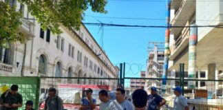 Despidieron a 36 trabajadores de la obra en Tribunales: Ya son casi 60 los cesanteados en el 2024